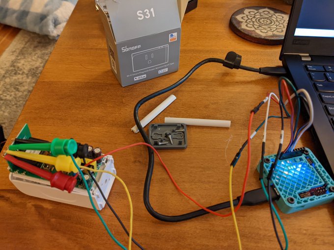 The flashing setup